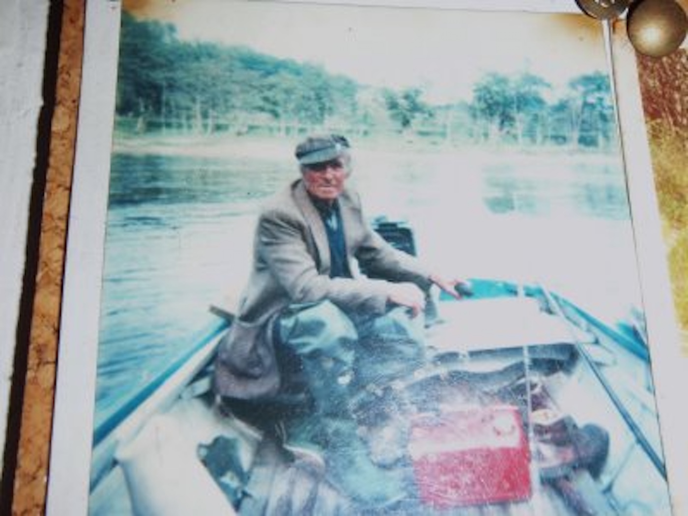 Here's a picture of River Tay legend Willie Laird ready for action in his traditional Tay coble boat. Willie was a career ghillie on the Tay for 50+ years before his retirement in 1986. Willie was the Head Ghillie on the Tay's Newtyle Beat near Dunkeld and Willie was an exceptionally talented and renowned salmon fishing guide in Scotland.