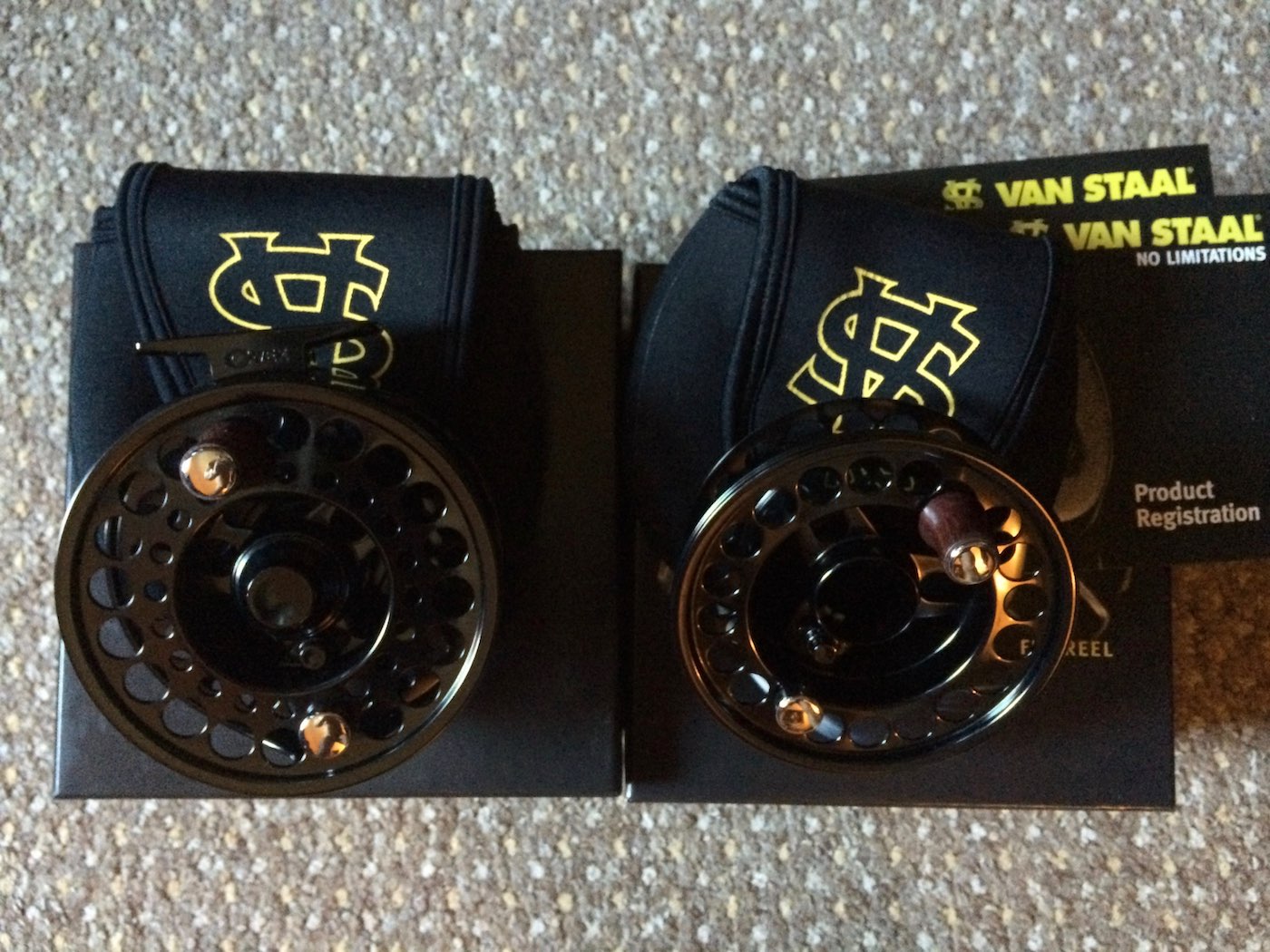 This black Van Staal C-Vex Combo 9/11 is a perfect salmon reel that comes with 2 spools of differing sizes. The main reel and the spare spool come in protective neoprene cases which you can see here. These are great professional salmon fishing guide reels if buying quality is important to you and you want a reel that will last a lifetime. These black neoprene reel pouches keep the reel & spare spool in perfect condition.