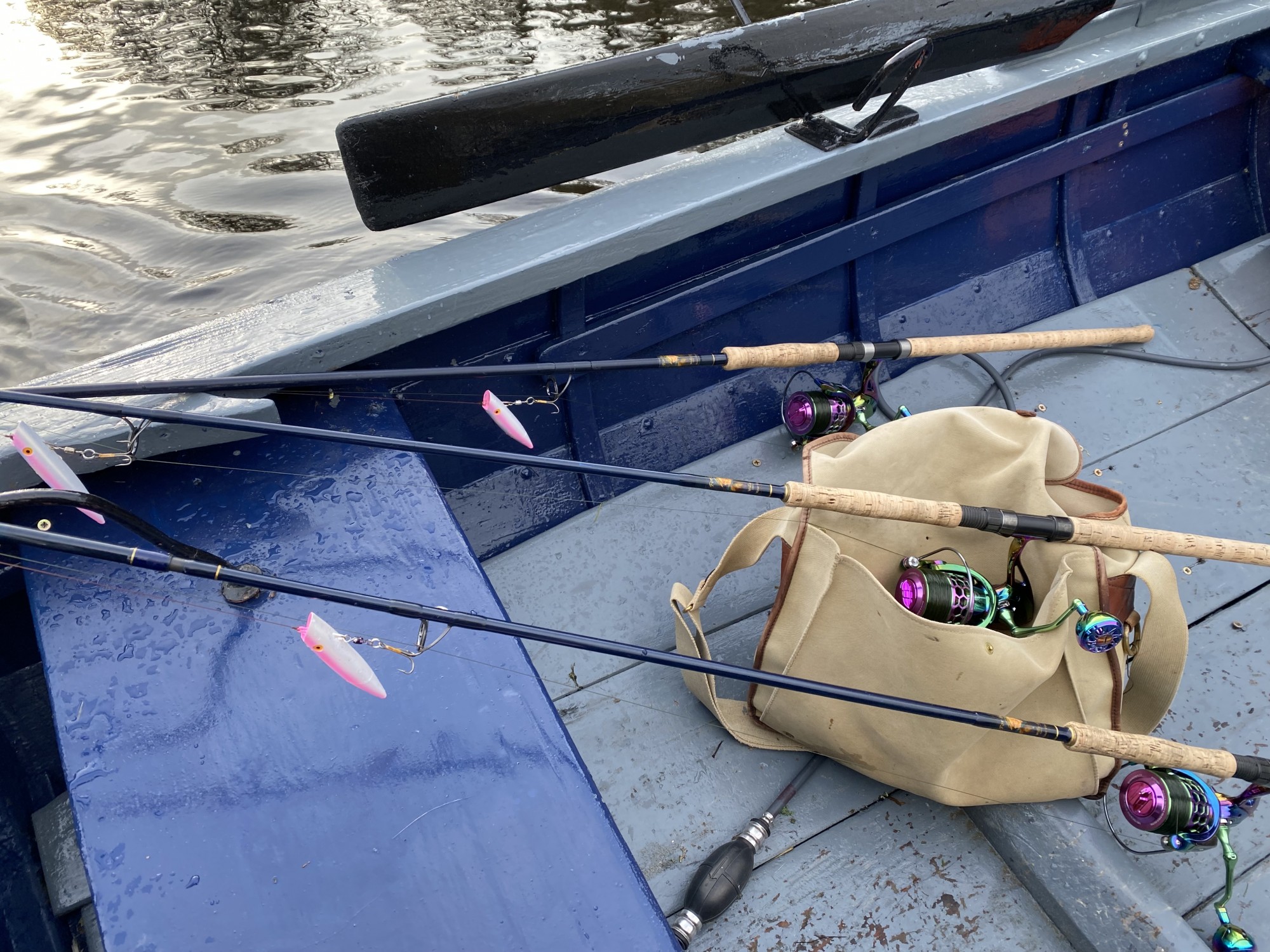 Here's my Brady fishing bag and 3 of my own custom built River Tay harling rods all rigged up with 4